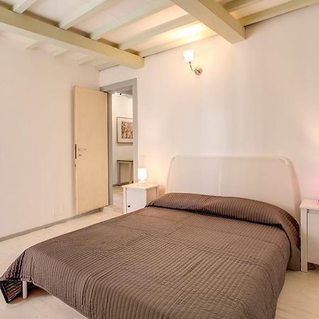 Three Bedroom Apartment Campo Dei Fiori Roma Dış mekan fotoğraf