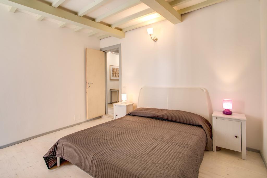 Three Bedroom Apartment Campo Dei Fiori Roma Dış mekan fotoğraf